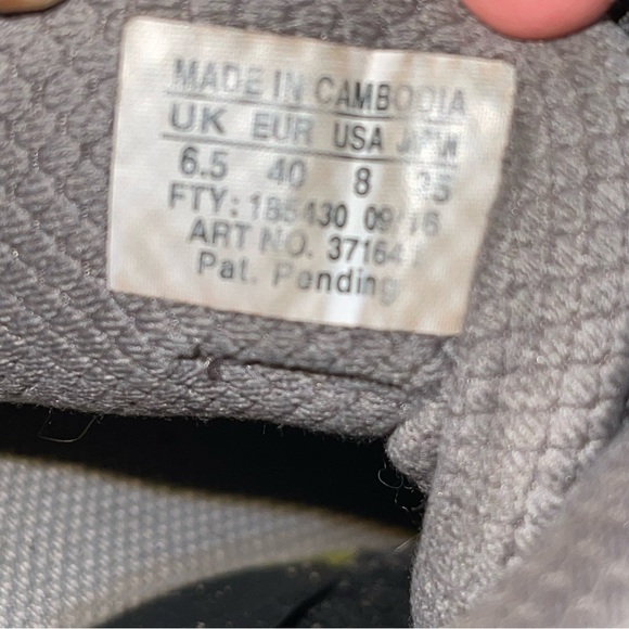 Salomon Women Hiking Shoes Size 8 - Picture 7 of 7